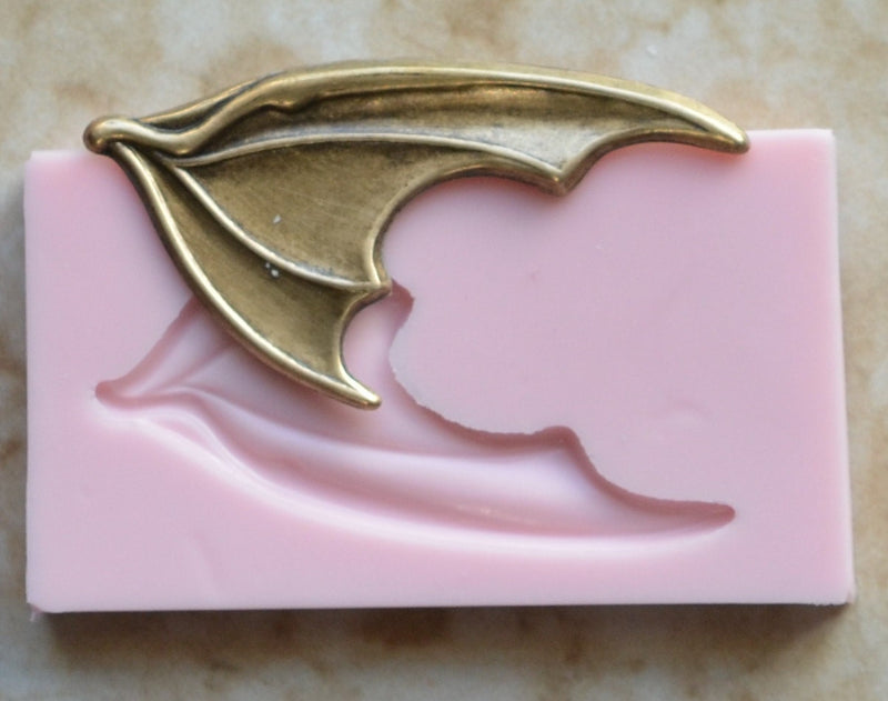 Bat Wing Right Silicone Mold, Animal Silicone Mold, Resin, Clay, Epoxy, food grade, Chocolate molds, Resin, Clay, dogs, cats, birds  A188