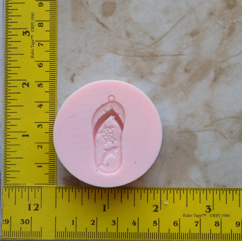 Flip Flops Silicone Mold, Jewelry, Resin, clay, Pendant, Necklace, hung on a chain, Charms, brooch, bracelets, symbol, earrings, G371