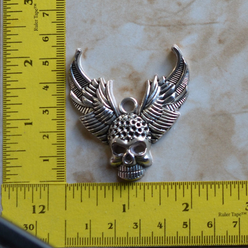 Skull and Wings Flexible Silicone Mold, Day of the dead, Halloween, Pirate, Jewelry, Resin, clay, Pendant, Necklace, hung on a chain, G416