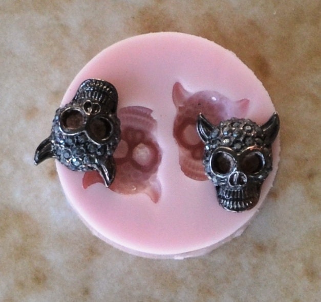 Skull Silicone Mold, Molds, Day of the dead, Halloween, Pirate, Jewelry, Resin, clay, Pendant, bracelets, symbol, earrings,  G198